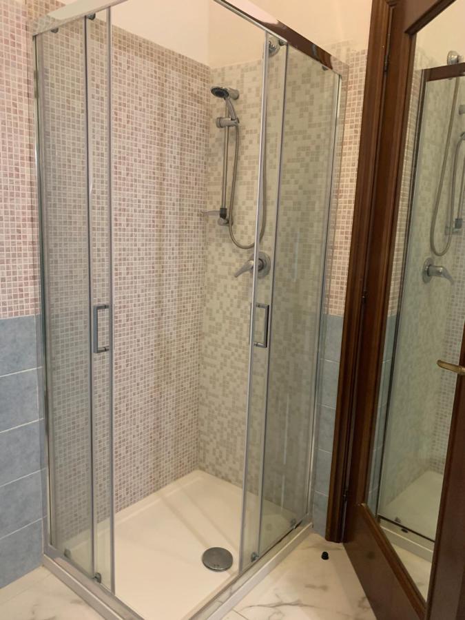 Economy Triple Room with Shared Bathroom